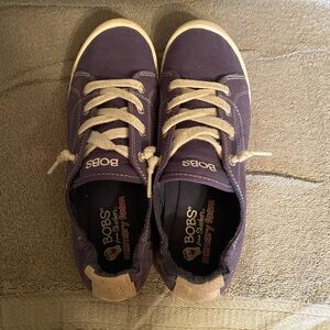 Bob’s women’s shoes size 9